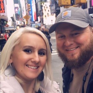 Meet your Posher, Holly